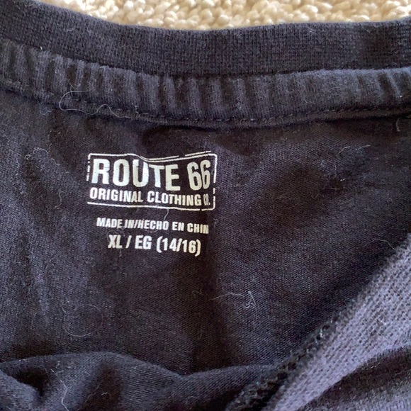 Size 14/16 Route 66 “Friday Please” Floral Crop - Picture 2 of 2